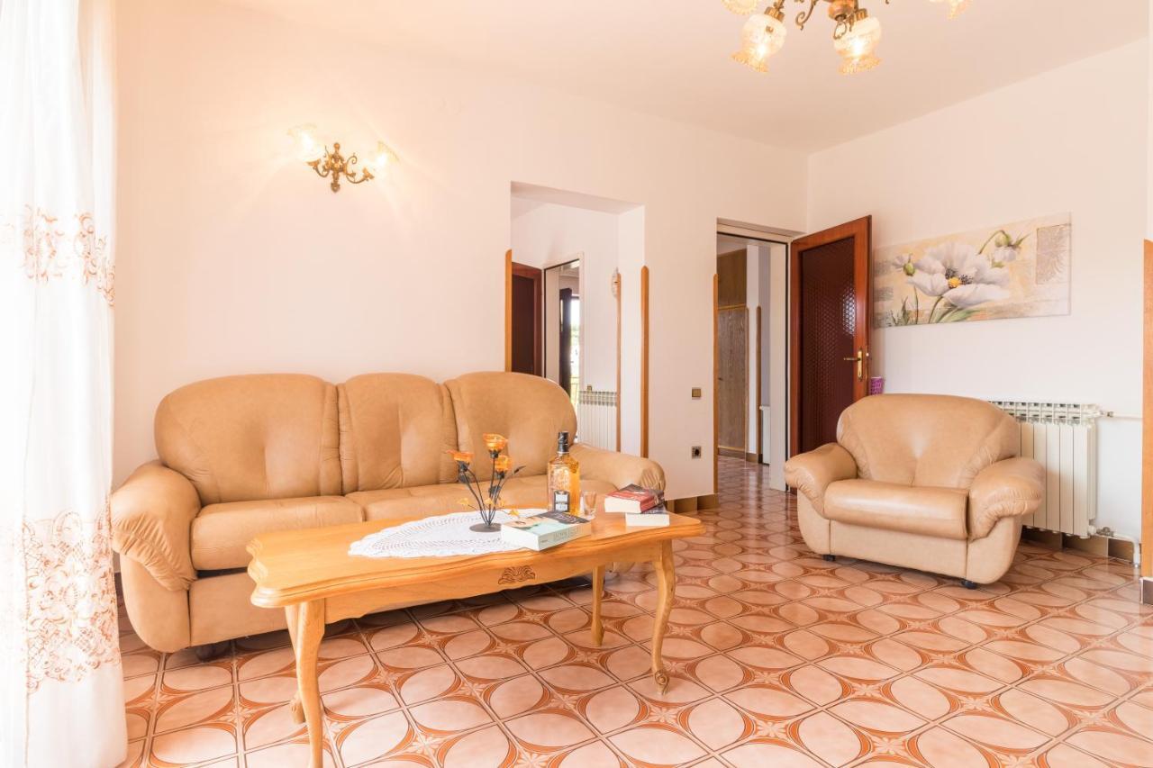 Apartments Ivica 1706 Ližnjan Dış mekan fotoğraf
